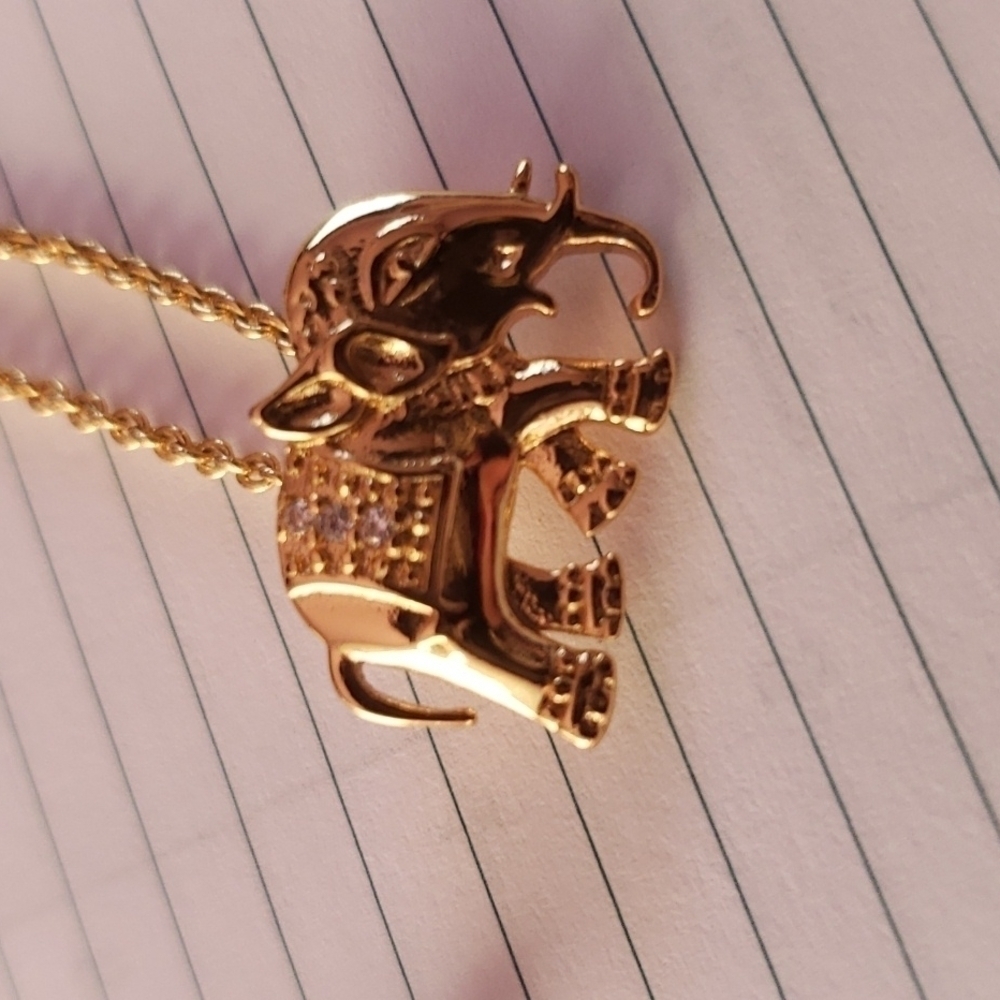 𝅺beautiful elephant nacklace